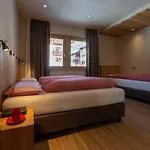 Cuna Bela Alpehytte Livigno